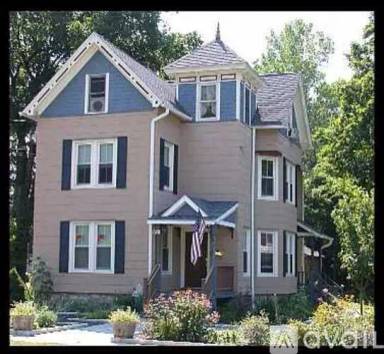 Main picture of 68 Greenwood Ave