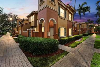 Main picture of 4913 Schooner Dr