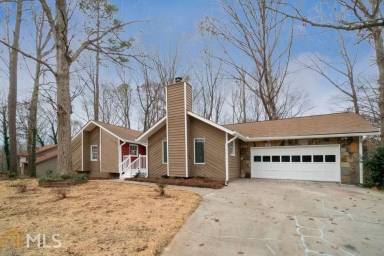 Main picture of 4401 Hidden Bluff Way