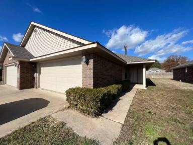 Main picture of 1810 Ingalls Ln