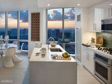 Main picture of Hudson Lights