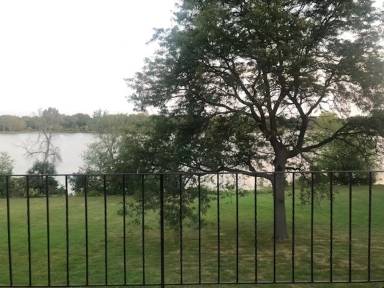 Main picture of 211 N 2nd St