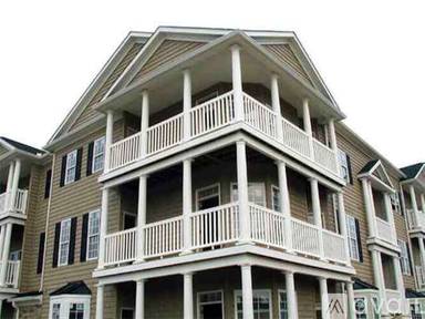 Main picture of 2318 Suncrest Vlg