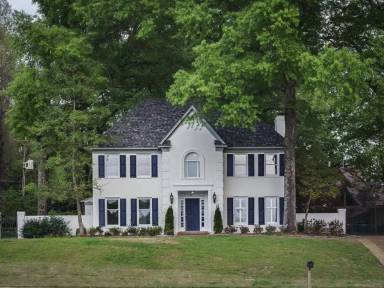 Main picture of 2940 S Germantown Rd