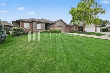 Main picture of 10307 Florence Cir