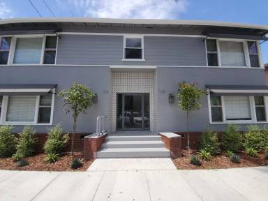 Main picture of 25 Bonito Ave