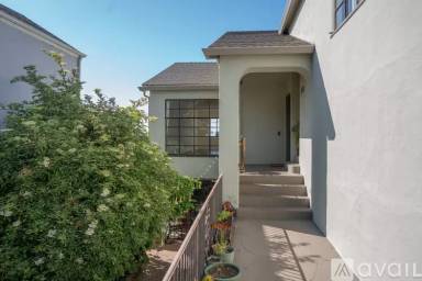 Main picture of 2403 7th Ave
