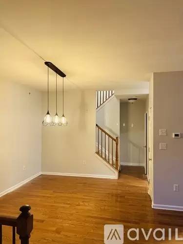 Main picture of 4 McMartin Ct