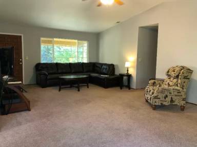 Main picture of 480 Sunset St