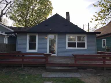 Main picture of 2429 S Meridian St