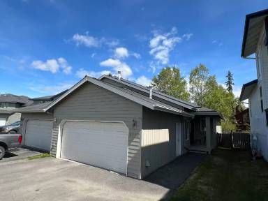 Main picture of 6733 Snow Goose Cir