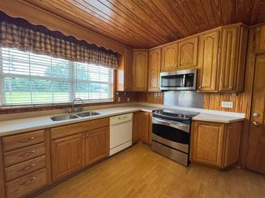 Main picture of 18755 SE County Road 137