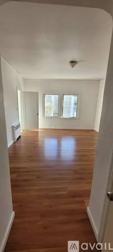 Main picture of 10 Victoria Ave