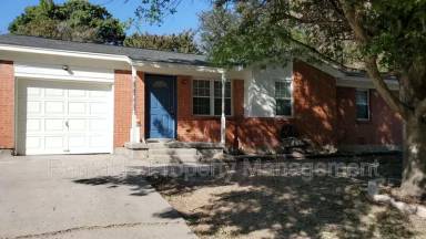 Main picture of 8012 Chaparral Dr