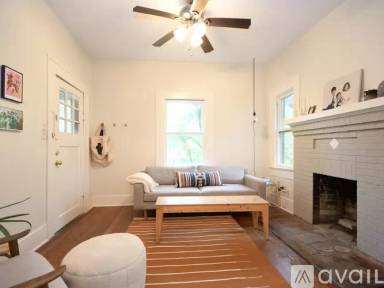 Main picture of 302 W 34th St