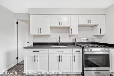 Main picture of 2624 Woodstock Ave