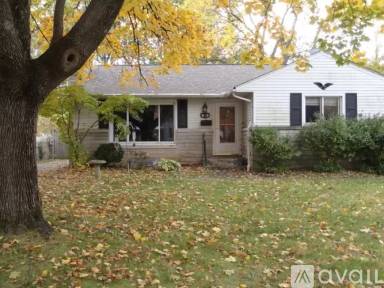 Main picture of 689 E Dominion Blvd