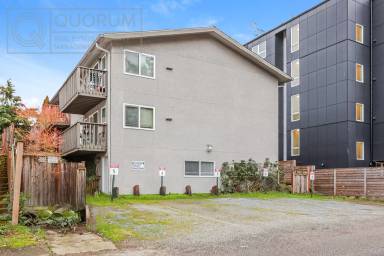 Main picture of 12326 33rd Ave NE