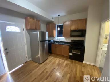 Main picture of 2408 N Tripp Ave