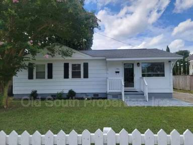 Main picture of 1506 E Cervantes St