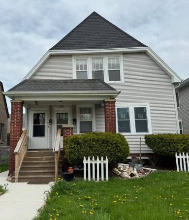 Main picture of 1909 Thurston Ave
