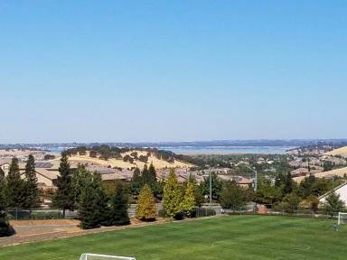 Main picture of 600 Moon Cir