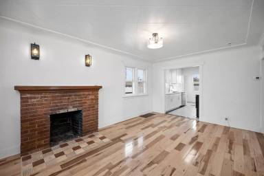Main picture of 2618 N Ash St