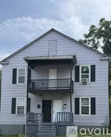 Main picture of 844 Canaan Ave