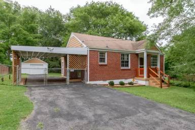 Main picture of 921 Cayce Dr