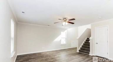 Main picture of 803 Rook Rd