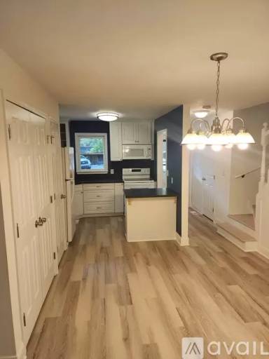 Main picture of 28 Mountain View Ct