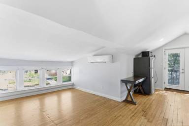 Main picture of 2927 Dempster St