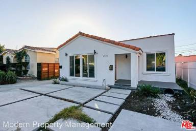 Main picture of 3425 Hillcrest Dr