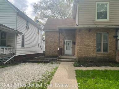 Main picture of 217 S State St
