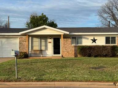 Main picture of 106 Hope Ln