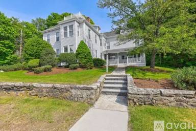 Main picture of 131 Elm St