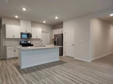 Main picture of 12028 Zazu Way