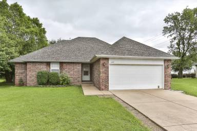 Main picture of 1270 W Butterfield Dr