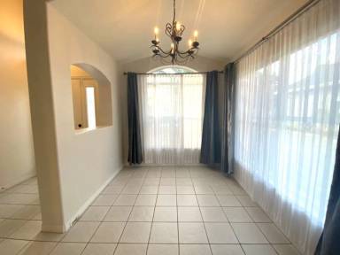 Main picture of 8 Lake Walden Trl