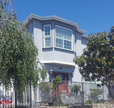 Main picture of 321 Acacia Ave