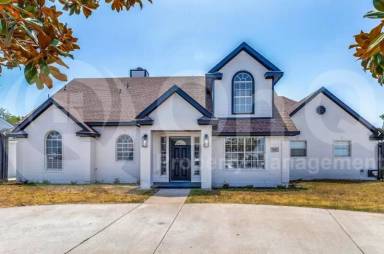 Main picture of 3304 Inwood Rd