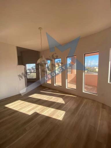 Main picture of 6899 Via Emma