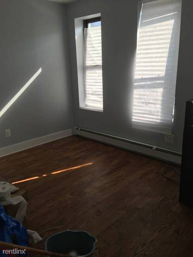 Main picture of 270 Van Siclen Ave