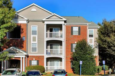 Main picture of 157 Yellowstone Dr