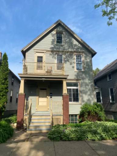 Main picture of 2557 N Bartlett Ave