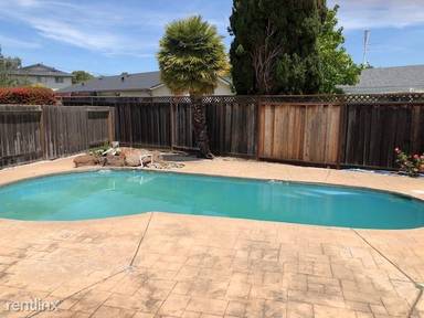 Main picture of 7421 Shady Hollow Dr