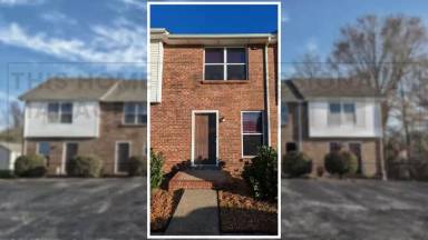 Main picture of 1531 E Knollwood Cir
