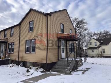Main picture of 1221 Lyons St