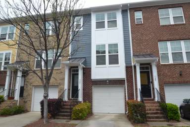 Main picture of 327 Dove Cottage Ln