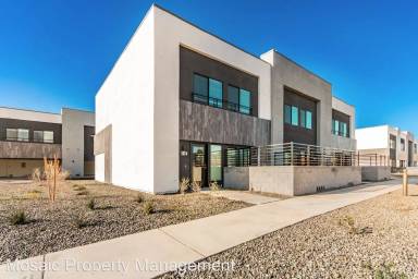 Main picture of 432 S 32nd St
